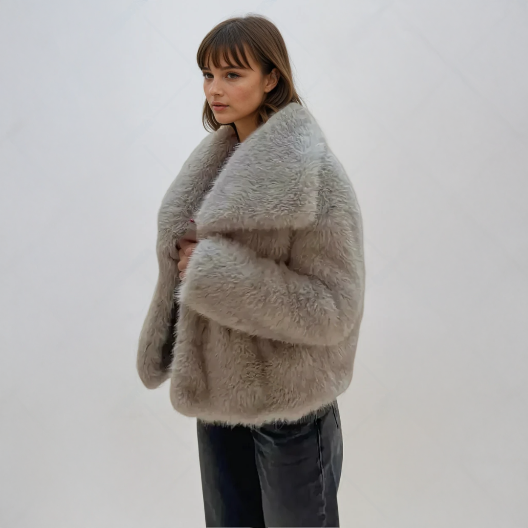 Sophie - Elegant Faux Fur Jacket – Chic, Warm & Timeless.